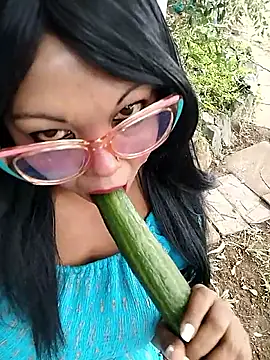 hemilynthomas2467 라이브 XXX 채팅
