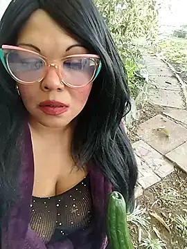 hemilynthomas2467's Live XXX Chat