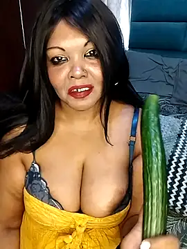 hemilynthomas2467 Chat XXX in diretta