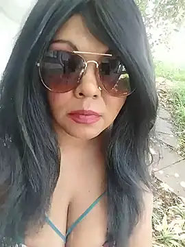 hemilynthomas2467 라이브 XXX 채팅