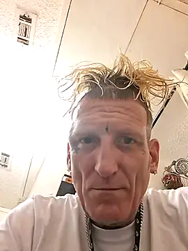 הופעת וובקאם של MRTATTWO