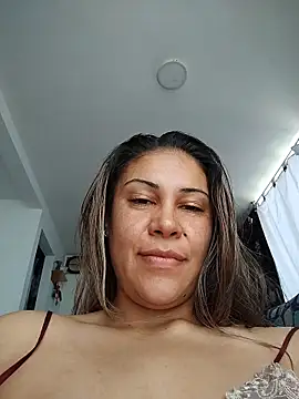 KittyHoleshot87's Webcam Show