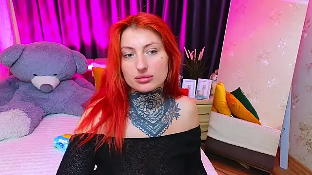 Chat +18 de Nina_Blum_ ao vivo
