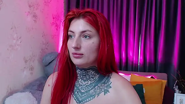 Nina_Blum_ Chat XXX live