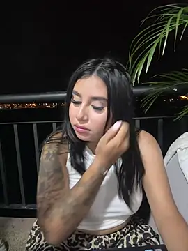 Sophie_Dreamss' Webcam Show