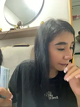 Sophie_Dreamss élő XXX-chatje