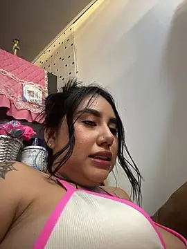 Sophie_DreamssのライブXXXチャット