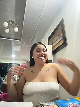 Sophie_Dreamss élő XXX-chatje