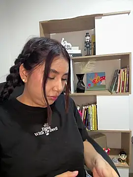 Sophie_Dreamss' Webcam Show