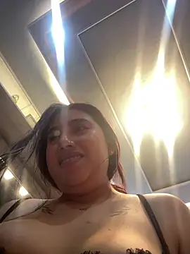 Sophie_Dreamss' Webcam Show