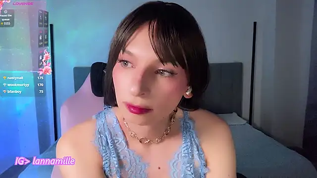 lannanaughtyのウェブカメラショー