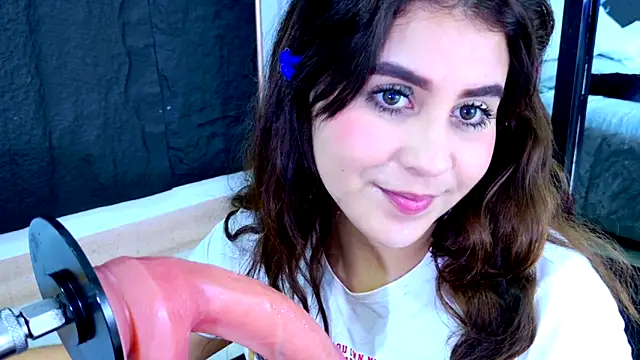 LizzyOlsen Chat XXX in diretta