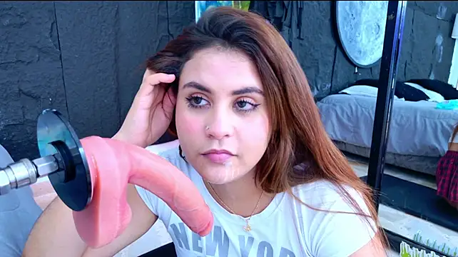 LizzyOlsen Show in webcam