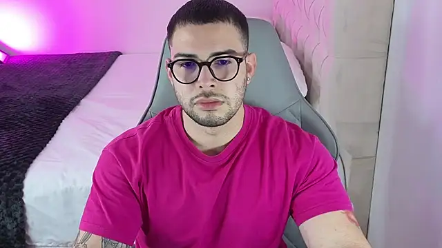 baby_mateo Adlı Modelin Canlı XXX Sohbeti
