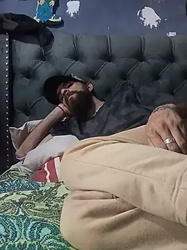 hairy_mannn: διαδικτυακό σόου στην κάμερα