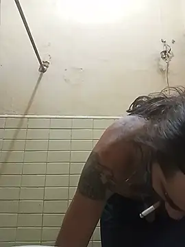 Show modela hairy_mannn na web-kameri
