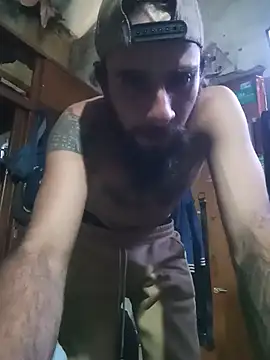 Pokazy przed kamerką – hairy_mannn