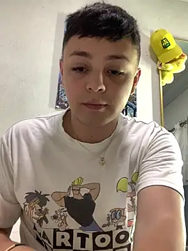 הופעת וובקאם של christopher_Hot