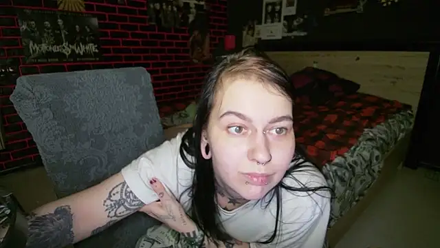 Chat +18 de MessalinaOfficial ao vivo