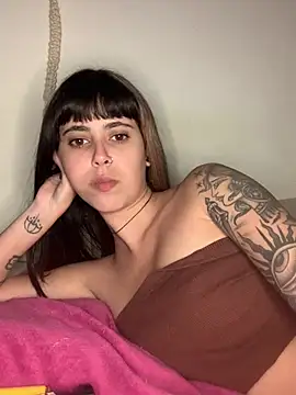 ninapellegrini17 – Live XXX-chat