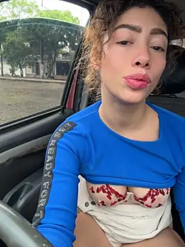 roxyrougee's Webcam Show