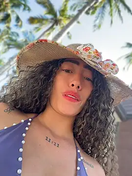 roxyrougee's Webcam Show