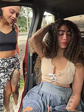 Chat +18 de roxyrougee ao vivo