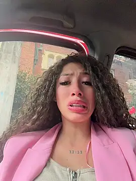 XXX chat uživo modela roxyrougee