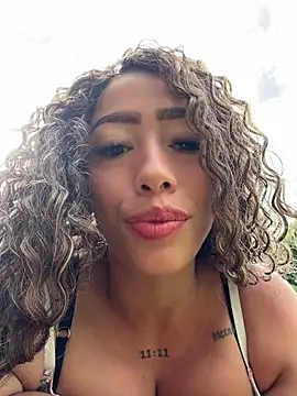 Chatroom XXX en direct de roxyrougee