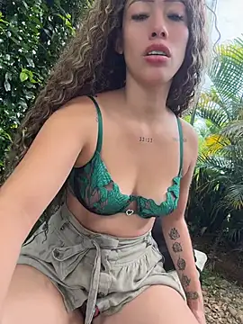 Chat XXX en directo de roxyrougee