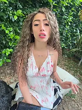 roxyrougee's Live XXX Chat