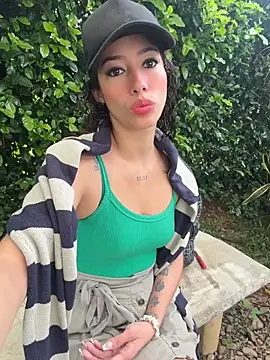 roxyrougee Show in webcam