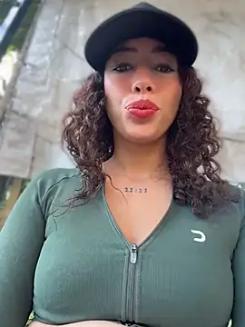 roxyrougee Chat XXX live