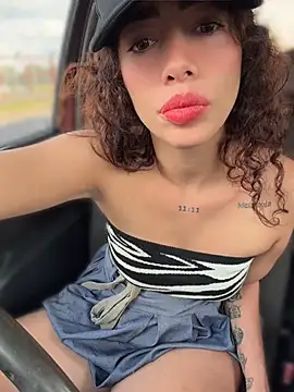 roxyrougee Webcam show