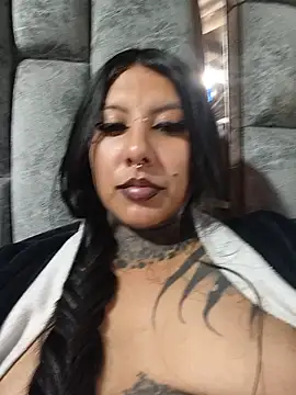 missashlyrosette Adlı Modelin Canlı XXX Sohbeti