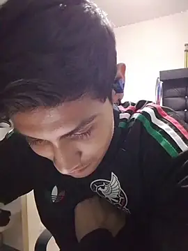 aispuro8505 Webcam-Show