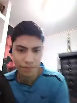 aispuro8505 Webcam Show