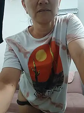 Amanda39 Adlı Modelin Canlı Sohbet Odası