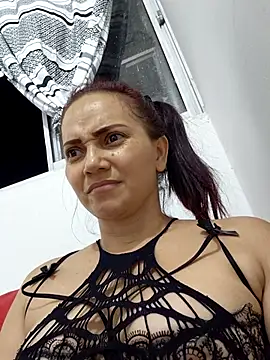 Amanda39 লাইভ XXX চ্যাট