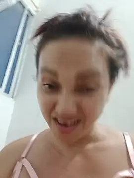 Amanda39 Adlı Modelin Canlı XXX Sohbeti