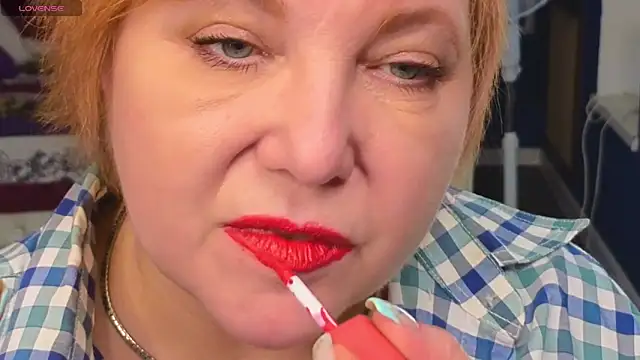Kira_Kenettn Live XXX chat