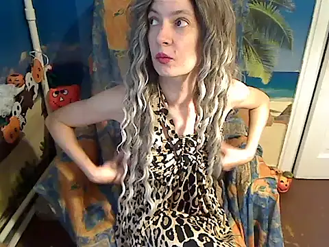 Bastet12 Show in webcam