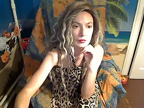 Bastet12 – Naživo XXX chat