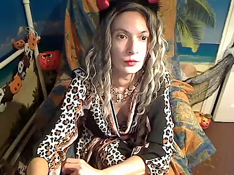 Bastet12 Show in webcam