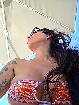 sexy7883's Webcam Show