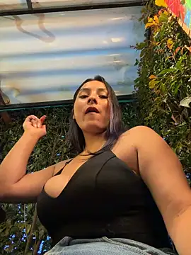 Cami_Leon2's Webcam Show