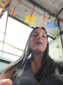 Cami_Leon2's Webcam Show