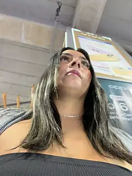 Cami_Leon2 现场XXX聊天