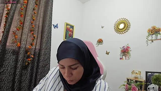 dalila_kemur élő XXX-chatje