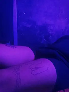 johnboones10 webcam show